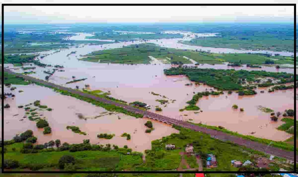 मराठवाड्यात अतिवृष्टीचे थैमान: नद्यांना महापूर, शेतीचे मोठे नुकसान